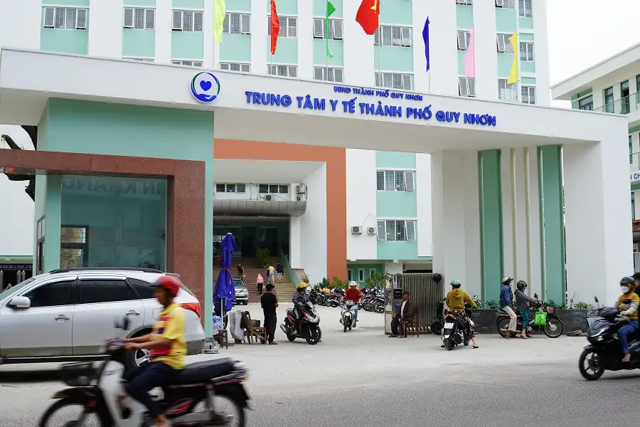 Cổng vào Trung tâm Y tế Quy Nhơn